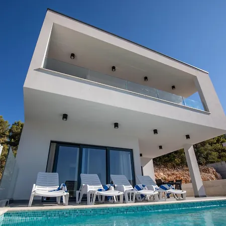 Danny, Komarna, Croatia