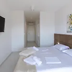 Danny, Komarna, Croatia فيلة *