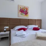 Danny, Komarna, Croatia * كومارنا
