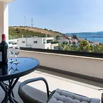 فيلة Danny, Komarna, Croatia *
