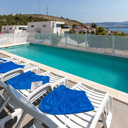 Danny, Komarna, Croatia فيلة كومارنا